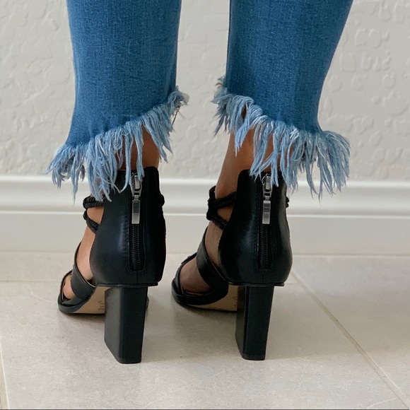 NIB Black Rope Tie Detail Asymmetrical Heel Pump - Picture 6 of 7